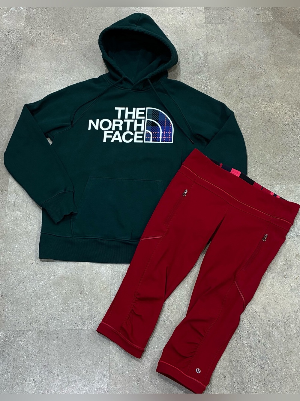 Womens LULULEMON/NORTH FACE Leggings & Hoodie Sweatshirt, sz 6